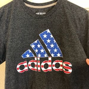 Adidas tee